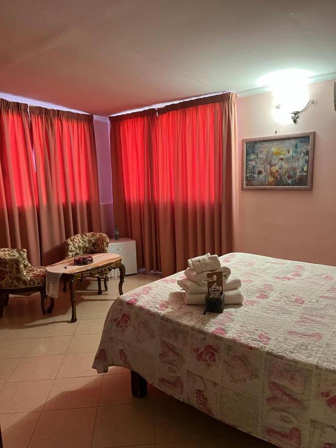 La Villa Del Patrizio Остия-Антика Экстерьер фото